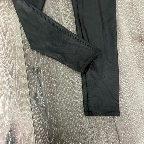 SPANX Faux Leather Black Leggings Size Large - Picture 6 of 10